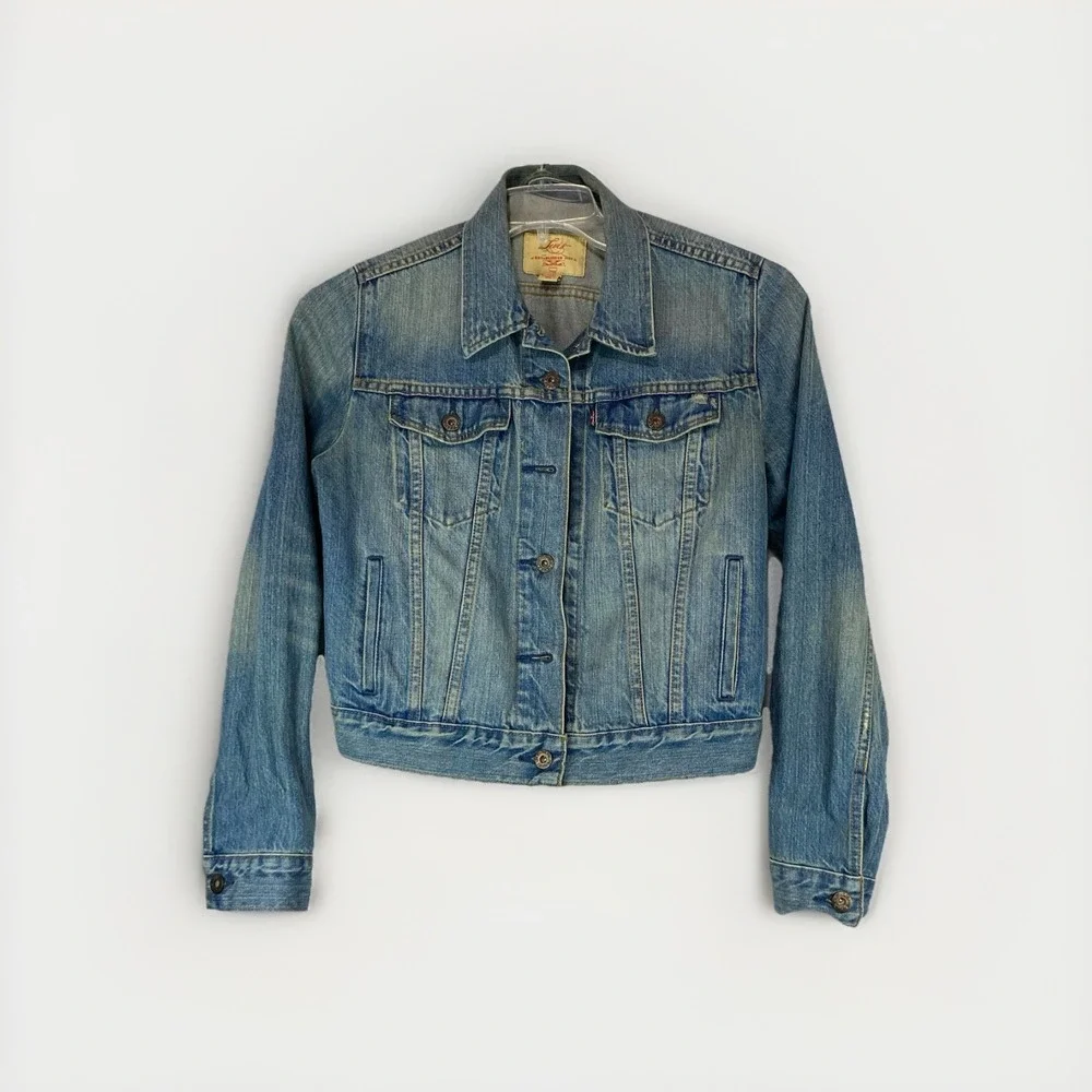 Levi's Trucker Boyfriend Jacket Women's Medium Distressed Blue Denim‎